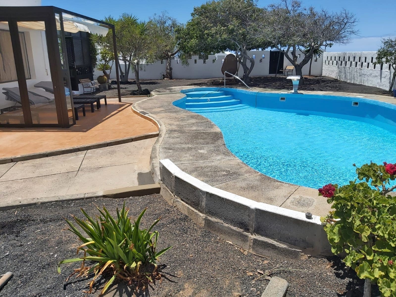 Inspección de fugas de piscina resort spa Yaiza