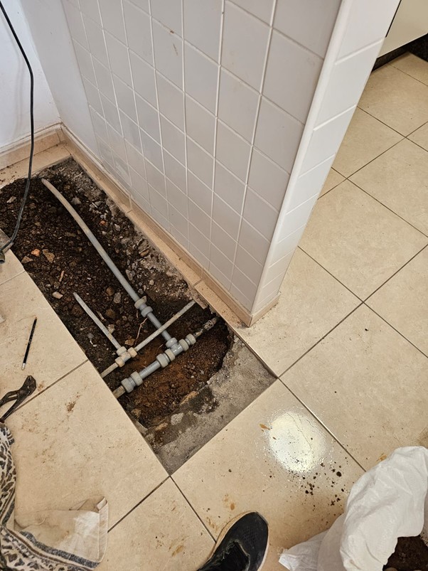 Before and after — area 1: tiled floor reinstated to match the original layout