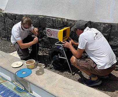 Prueba de presión para detección de fugas de piscinas