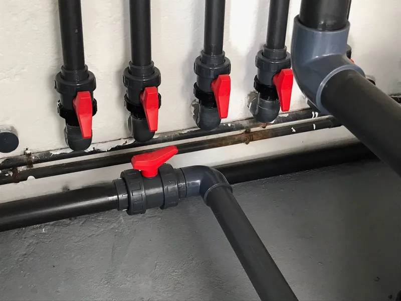 Válvulas de bola de calidad para aislamiento y control de flujo fiables