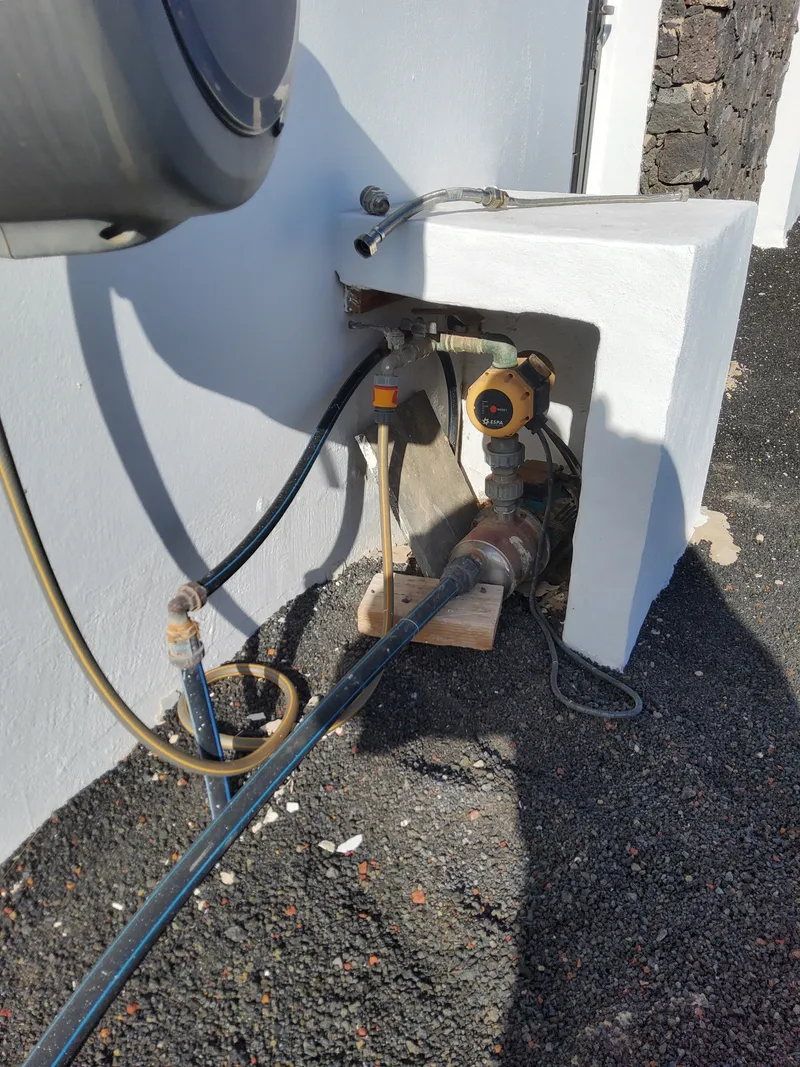 Water pump and manifold system inspection